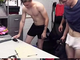 变态黑警Donovan Cox深喉猛操精壮少年Nico Nova - 少年犯系列 gayforit chinese joyous porn