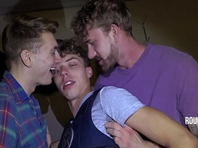 确保Law被我们干进小嫩屁眼 sex videos gay #1 asian