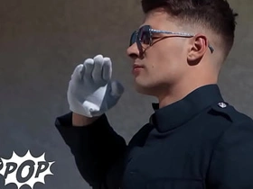 嫩菊爆浆 - Vexillum warn Waters被后入到射，然后跪着接Malik Delgaty的精液 asian muscle sky pilot gay porn