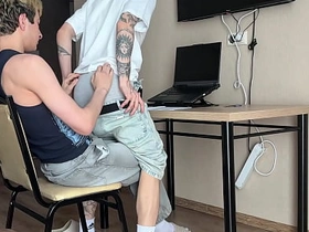 找继兄辅导作业结果被深喉口交爆菊 第一部 chinese gay porn clips