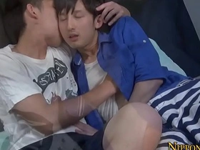 亚洲嫩妹撸鸡巴 japanese sex gay porn