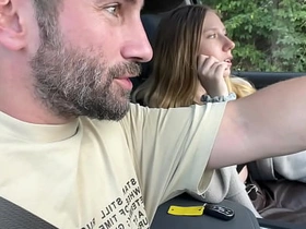 我们在路上捡了个可爱的小鲜肉，和女友一起操了他 japanese gay porn.