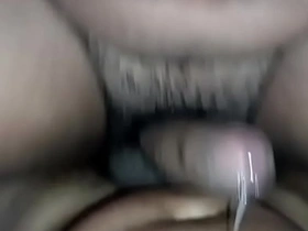 我的邻居是舞蹈老师，但每周三他都会跪着给我口交直到射精。 hot guys porn gay