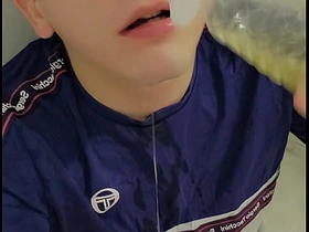 18岁男孩玩自己的鸡巴 telegram korean gay porn