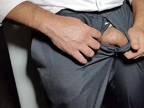 YURI GACHO - 发情的老板当众打飞机射精 - 帅哥在大家面前撸大鸡巴狂射 japan dispensation gay porn