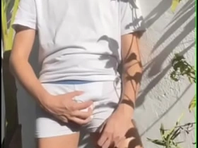 伪娘自尿 弄湿白内裤 男性失禁play chinese pissing gay porn