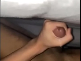 亚裔小骚货揉搓发情的鸡巴 gay porn chinese cruising