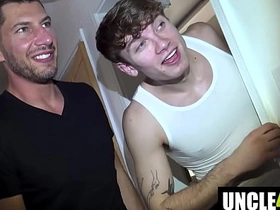 干完我们赶紧滚 Jordan Starr, Caden Dior, Blake Rivers, Lance Woods superannuated asian gay sex videos