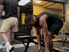 让健身搭档给我嗦了个爽 chinese neighbor gay porn