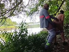 工人在草丛里狂干老外墨西哥佬 gay porn hot blowjob