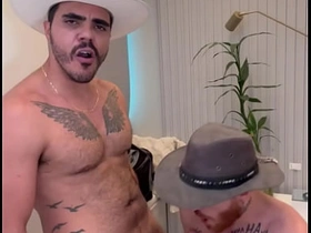 Carmona和Marcelo在激烈互搞中干翻农场男孩 aggressive gay chinese porn