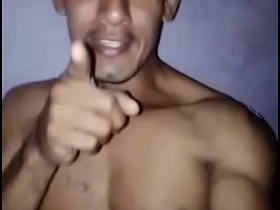 帅哥们都好吗 人家给你们亲亲哦 jubilant porn indian hot