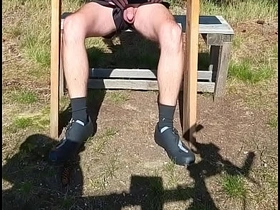 我是个发情的骑行者。当众撸管射精。 chinese unconcerned porn comic