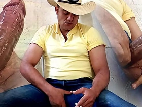 YURI GACHO - AGROBOY SUPER DOTADO ESGUICHANDO PORRA DA PICA GROSSA - URSO BRASILEIRO GOZANDO Participants bear gay porn asian