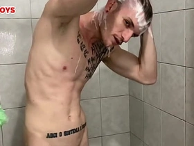 卡莫纳洗澡时被偷拍私密时刻-完整版见sheer.com/unsboys sg gay porn videos