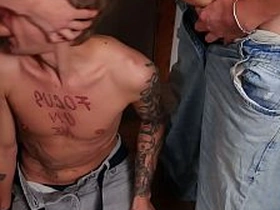 第62期 两根大鸡巴猛操小鲜肉的紧屁眼 korean gay dusting porn