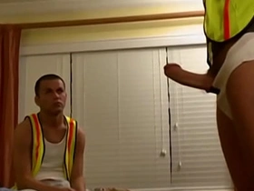 老爹性档案: 菜鸟Felix Andrews的紧穴吞下Richie Sabatini和Andrew Justice的肥屌 gay asian facial porn