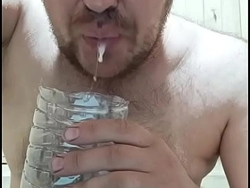 大鸡巴射出一发热精，接着被吃掉了！ gay teen porn japanese