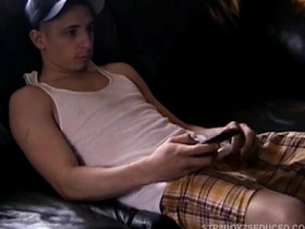 直男科瑞享受深喉服务 gay sex videos of south asian