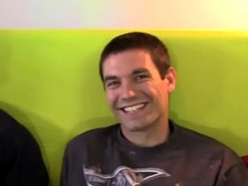 ZackRandall：直男情侣互品大屌热精 painful asian gay sex videos