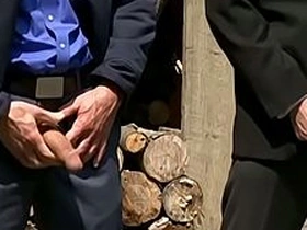 老爹性爱档案：熟男大卫·安东尼与特洛伊·丹尼尔斯户外狂操爆肛 asian china uncle gay sex videos