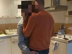 直男建筑工Jack坐在老爹大腿上 asian gay sex all videos