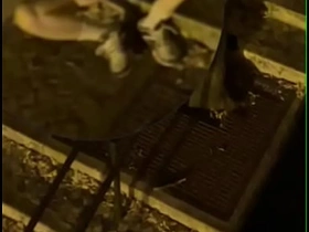 业余少年街头打飞机被偷拍 遭胁迫口交但成功逃脱 asian gay tongue kiss porn