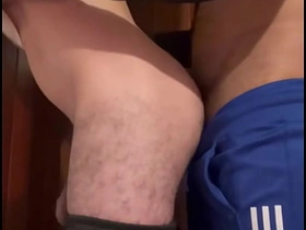 在老板儿子房间里偷偷操他 chinese african porn merry