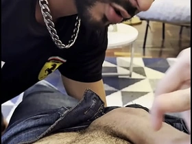 发现邻居儿子的鸡巴大得惊人 chinese well-pleased movie porn