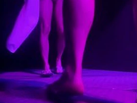 健身房公共淋浴间抓拍素人-一个硬了打飞机速射走人 另一个在撒尿 old asian gay sex videos