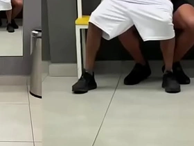 健身教练练完就操了我 korean gay moaning porn