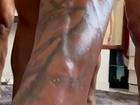 基佬夫妻跟骚货Maloka乱搞 asian older man gay sex videos