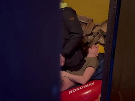 继父偷看继子和他男友躲起来做爱 teen asian gay boys sex videos