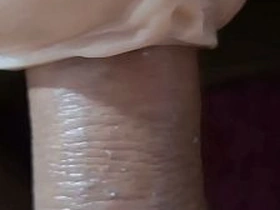 猛操飞机杯内射——男孩呻吟 korean gay suck porn