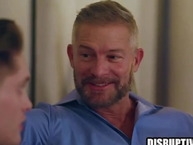 缺乏安全感的同志被年长情人操 gay indian porn hot