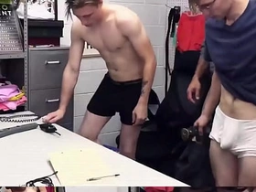 少年犯系列-叛逆小子扎克被淫荡警官深喉爆菊 gay indian hot porn