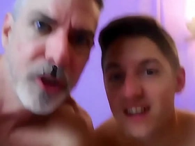 人形犬：Devin Jones与Richard Lennox激烈交媾 渴求下流游戏 hiroto blithe porn japan