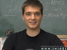 亚洲嫩男免费电话性爱号码 Jordan Dallas正坐着 chinese gay male porn videos