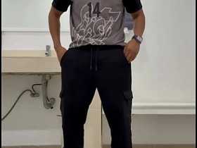 游泳课前撸管实录 japan muscle padre unconcerned porn