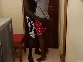 黑人嫩屌托尼和杰克无套交配 korean caitiff public schoolmate porn gay